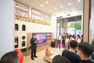 廣州德佑新居住一站式社區(qū)店全新啟航 以四大鄰距離產(chǎn)品構(gòu)建社區(qū)服務(wù)新生態(tài)